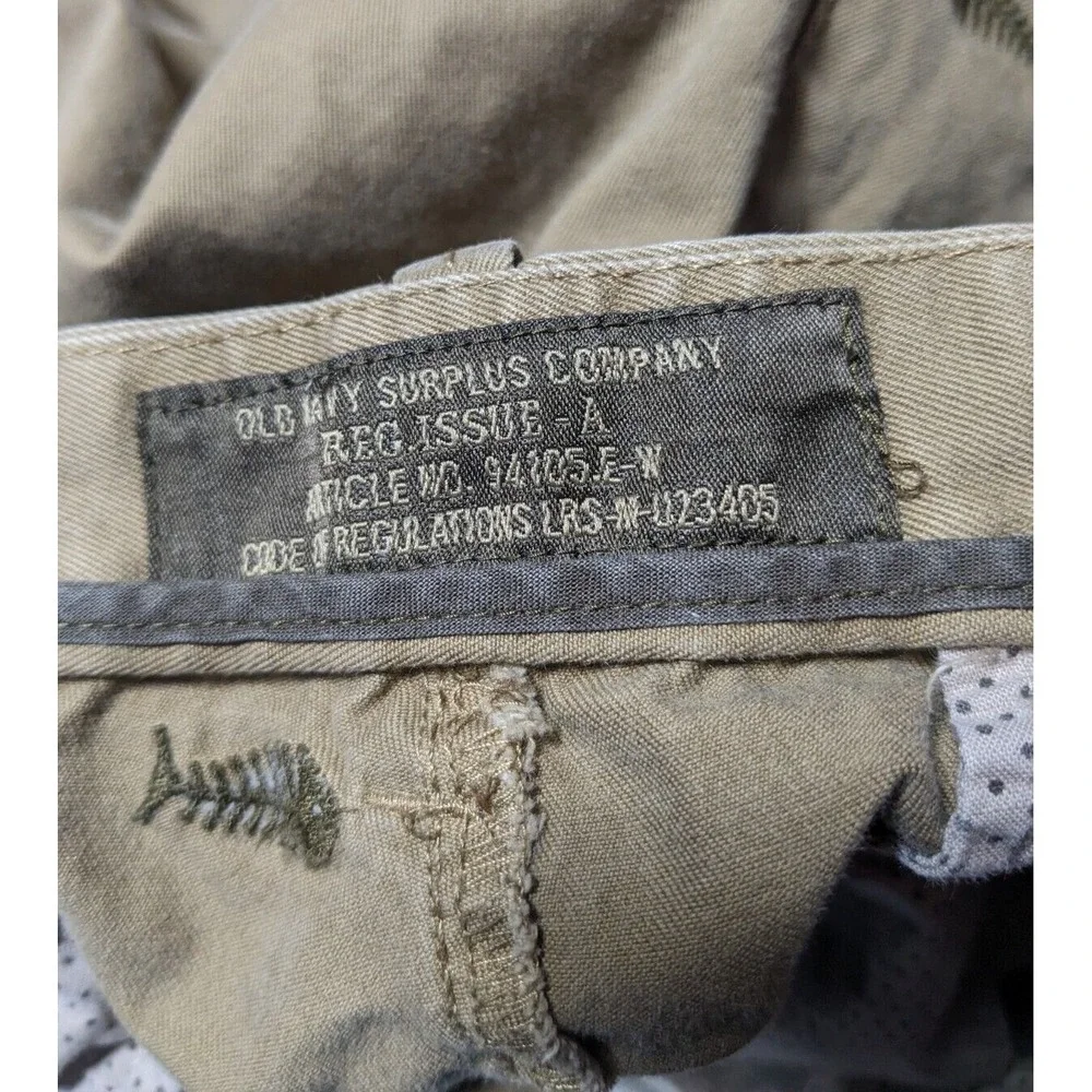 OLD NAVY‎ SURPLUS Co FISH BONE GEO Men 40x11 Cotton Brown Embroidered Shorts